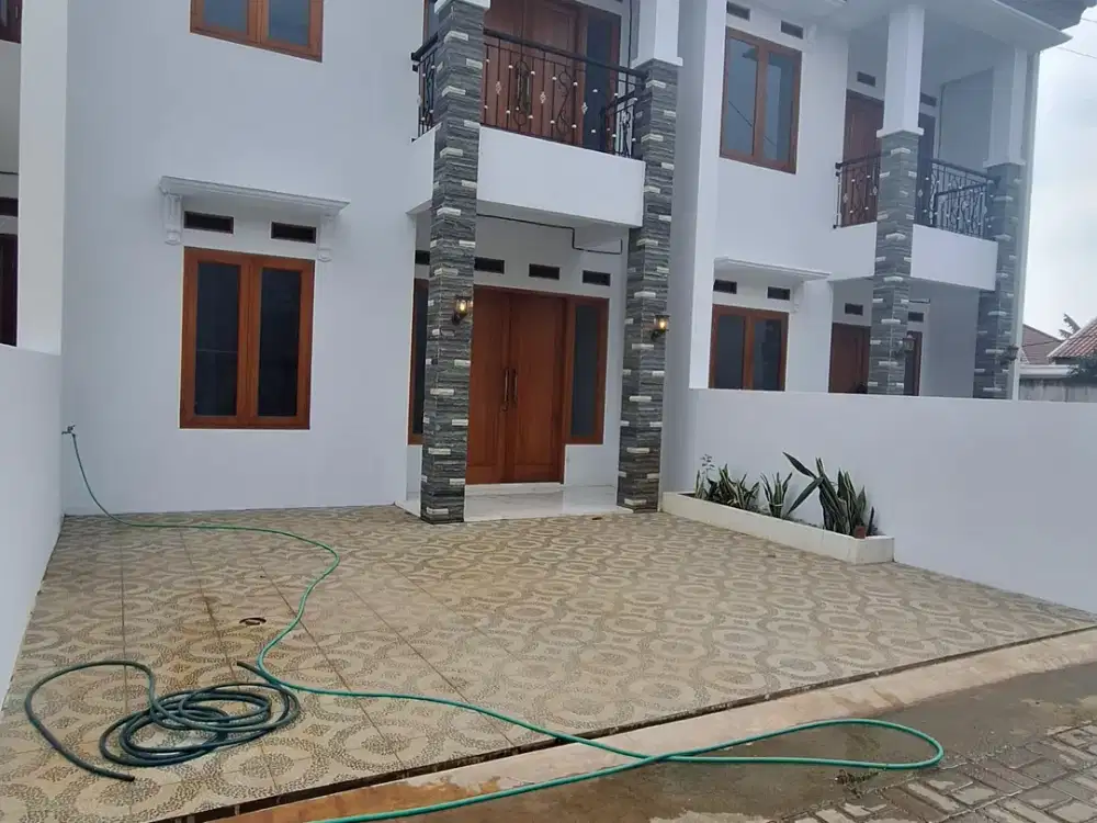 RUMAH READY 4 KAMAR TIDUR LOKASI 11 MENIT KE TOL JATIBENING