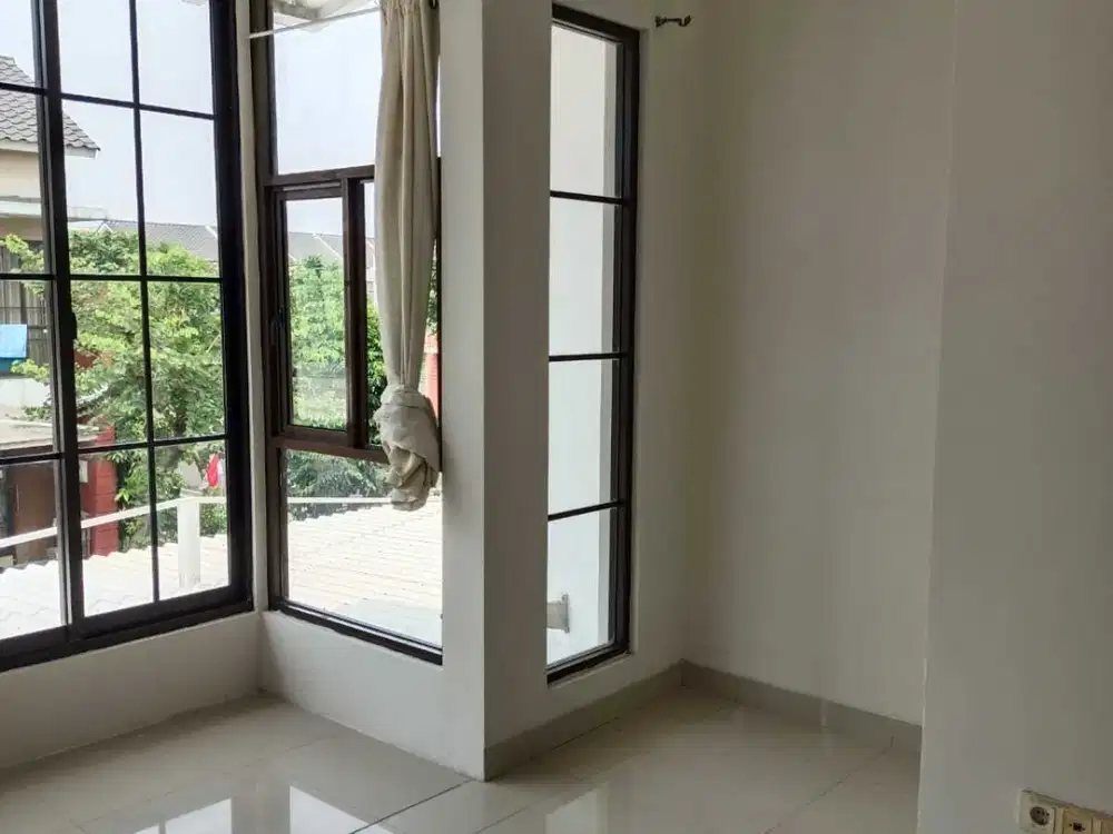 Disewakan Rumah Rapih Baru Dicat Ulang East Asia Green Lake City
