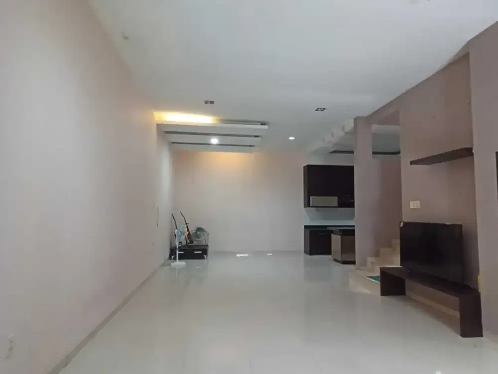 Villa mewah Lebar 8M cemara Asri