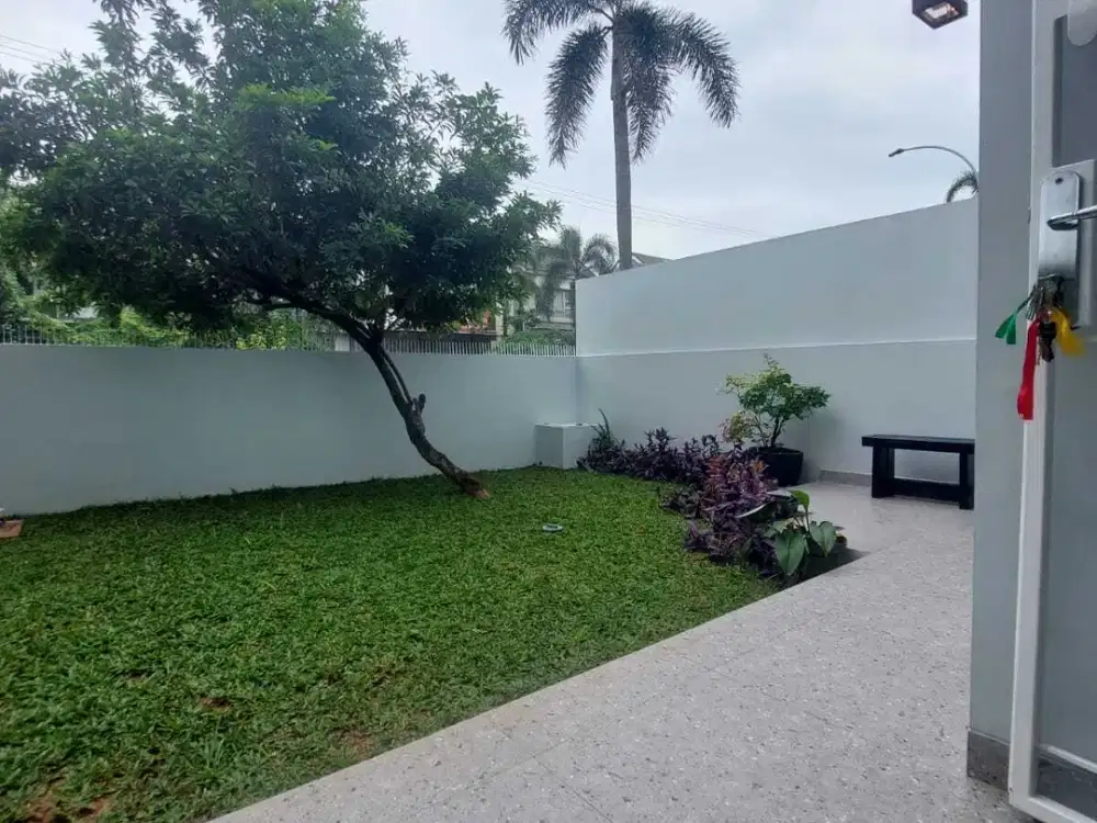 DIJUAL RUMAH MURAH BARU SEMI FURNISH DAERAH SERPONG LETAK BOULEVARD