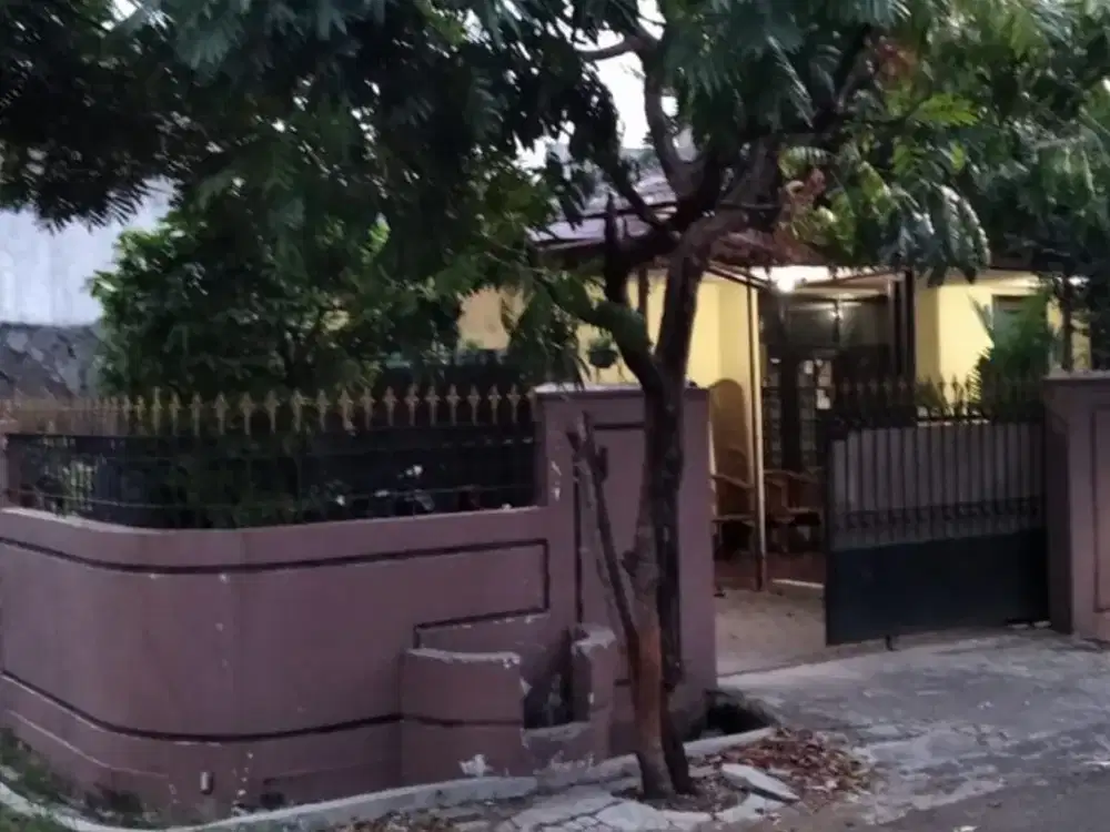 Rumah Luas Strategis Bisa Untuk Kantor di Antapani Bandung