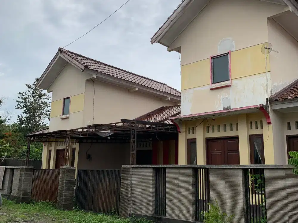 Rumah di kompleks Griya Ellen Jl. Adi Sucipto