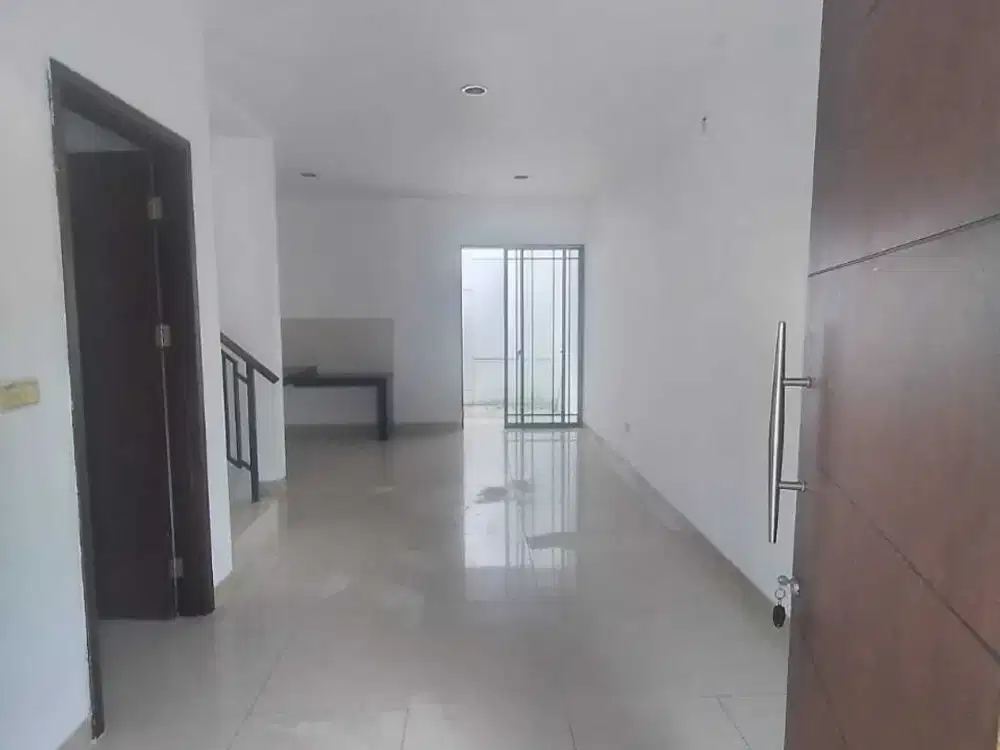 Dijual Cepat Rumah Cluster Asia Green Lake City Termurah