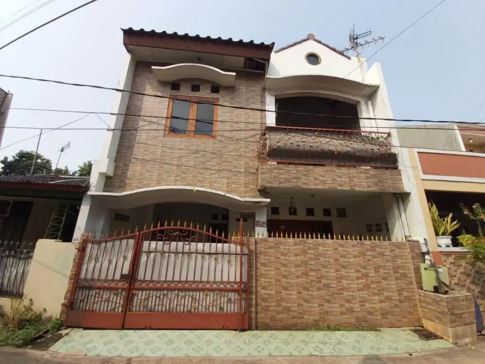 DIJUAL CEPAT RUMAH MURAH 2 LT SEMI FURNISH DI PONDOK CIKUNIR BEKASI