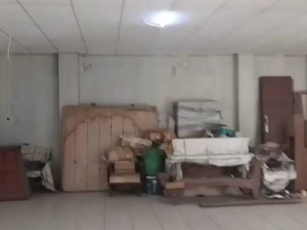 Di Sewakan Gudang Pinggir jalan raya Legok Tangerang Lha