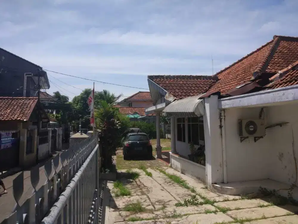 Rumah dan Pabrik Strategis di Kiaracondong Bandung
