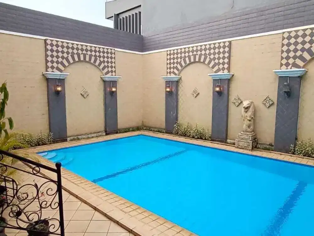 Jual Rumah Mewah Full Furnished Di Golf Terrace BSD Tangerang Selatan