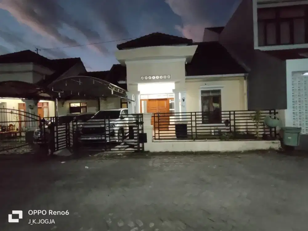 Rumah minimalis dekat indogrosir jl magelang