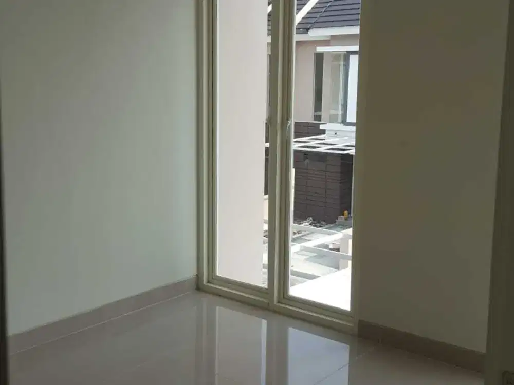 Dijual Rumah 2 lantai Di Perumahan Puri Safira Menganti Gresik