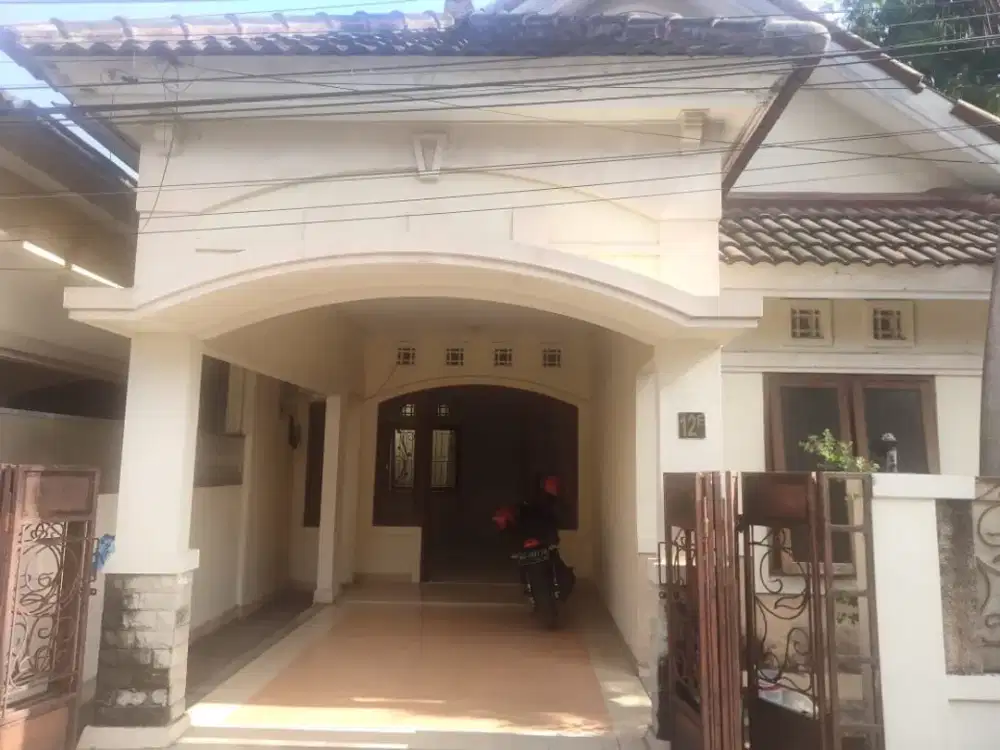 Rumah di jakal km 6 dekat ugm