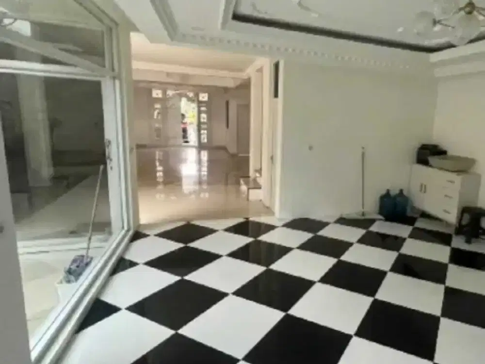 Rumah mewah modern American classic di dalam komplek area Bojongsoang