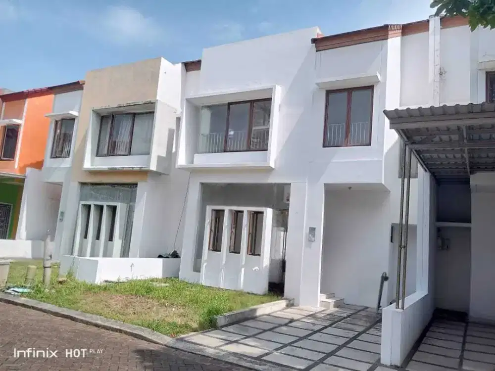 Dijual rumah 2 lantai di cluster Alamanda JGC Cakung Jakarta Timur