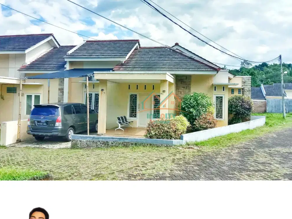 Rumah Hook Modern Full Perabotan Di Dataran Tinggi Kota (Pk)