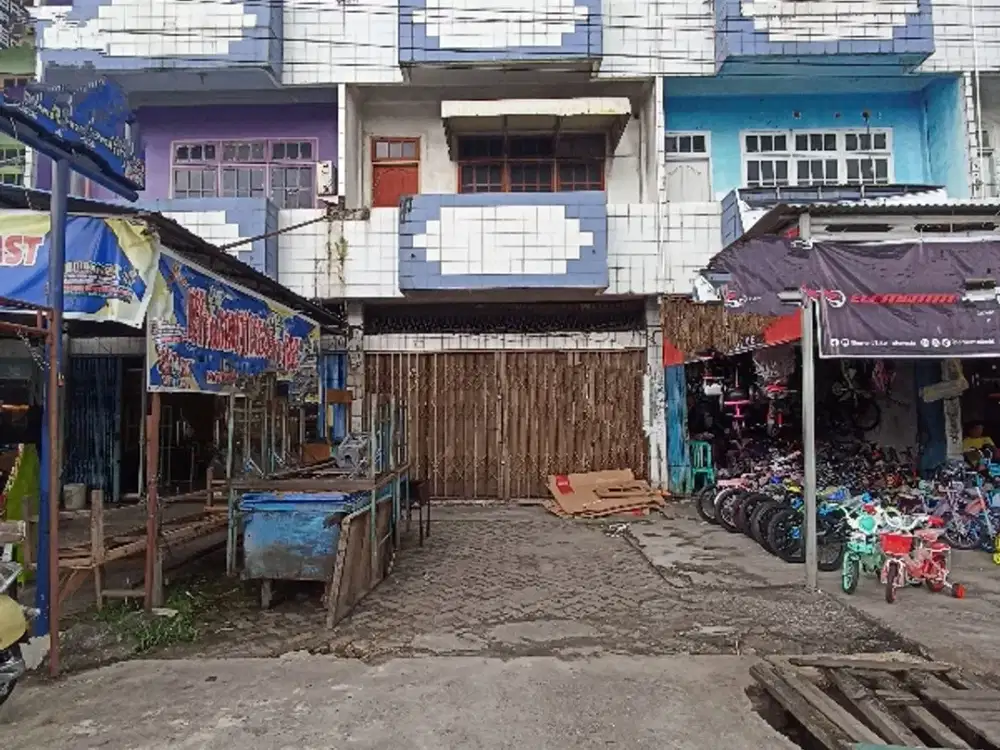 Dijual cepat Ruko 3 lantai di jl Tuanku Tambusai / Nangka  Pekanbaru