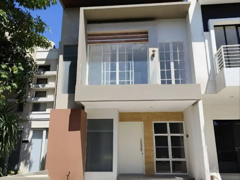 dijual rumah murah mewah pakuwon city Surabaya Timur