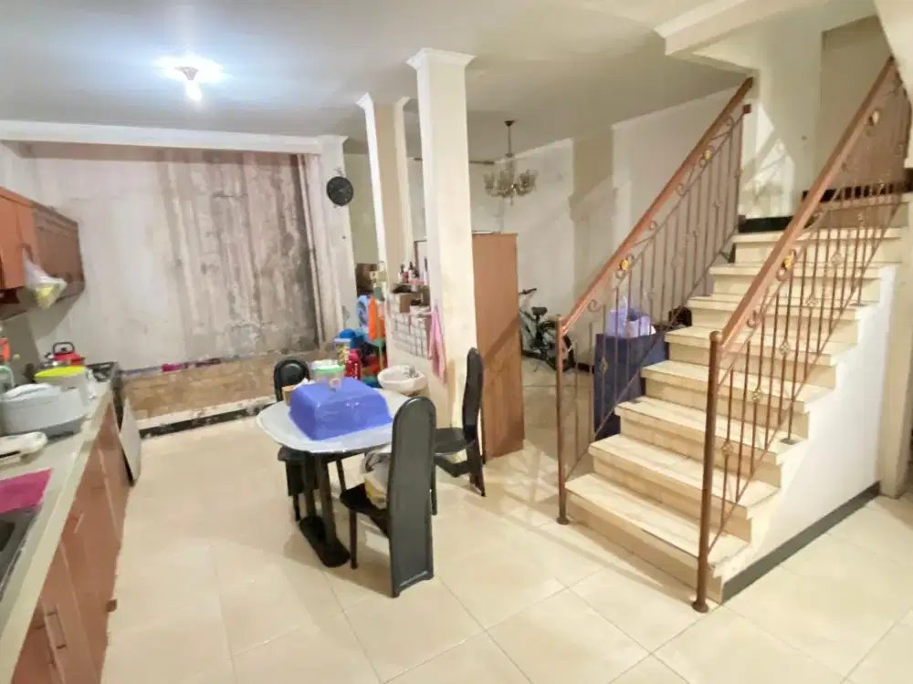 Dijual cepat rumah murah di Legenda Wisata Cibubur