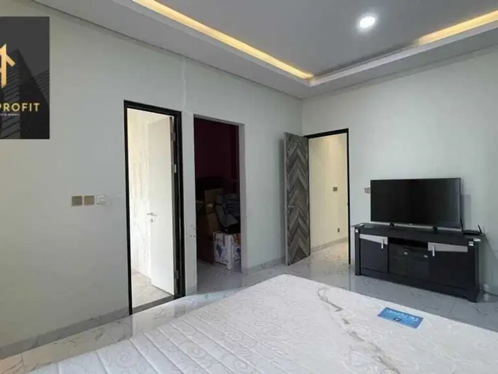 Dijual murah rumah mewah 3lantai, Karawaci residence Tangerang