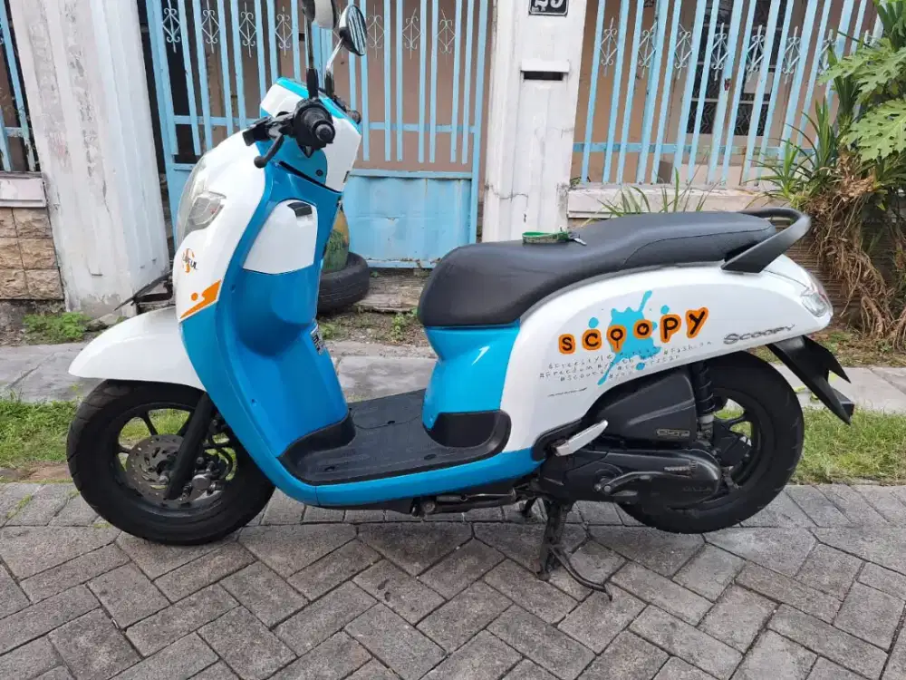 Scoopy 2017 plat w sda kondisi sgt bagus siap pakai