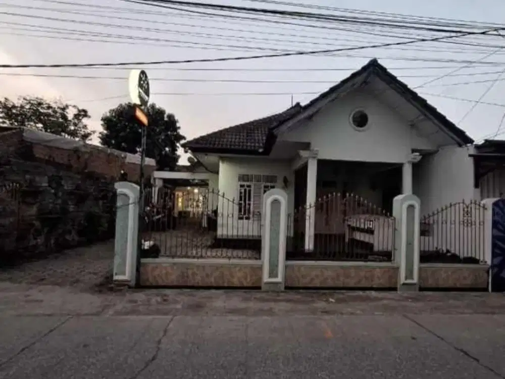 Rumah Lokasi Strategis Di  Karawang Timur Bisa Untuk Tempat Usaha