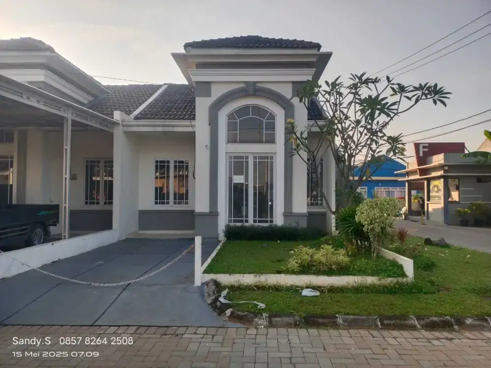 Rumah siap huni Hook 135 m2 dengan fasilitas pendukung yang lengkap