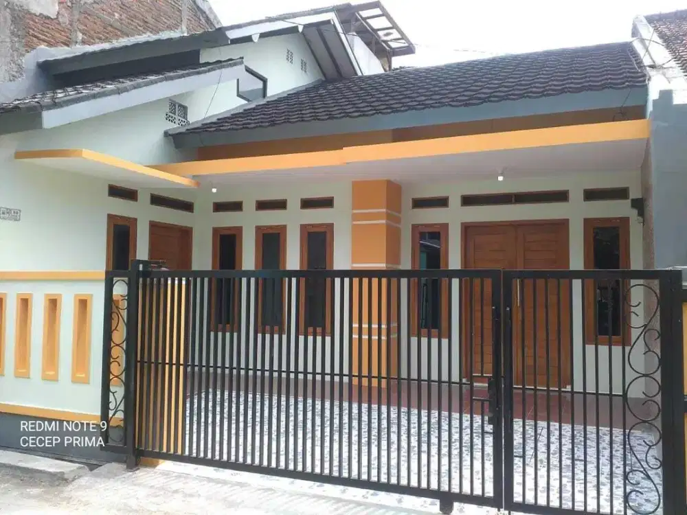 Rumah minimalis lokasi strategis siap huni di Padasuka Cimahi