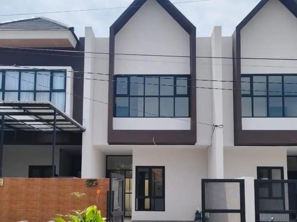 Dijual Rumah Baru Gres 1 Unit Dekat Kampus Ubaya Tenggilis Surabaya