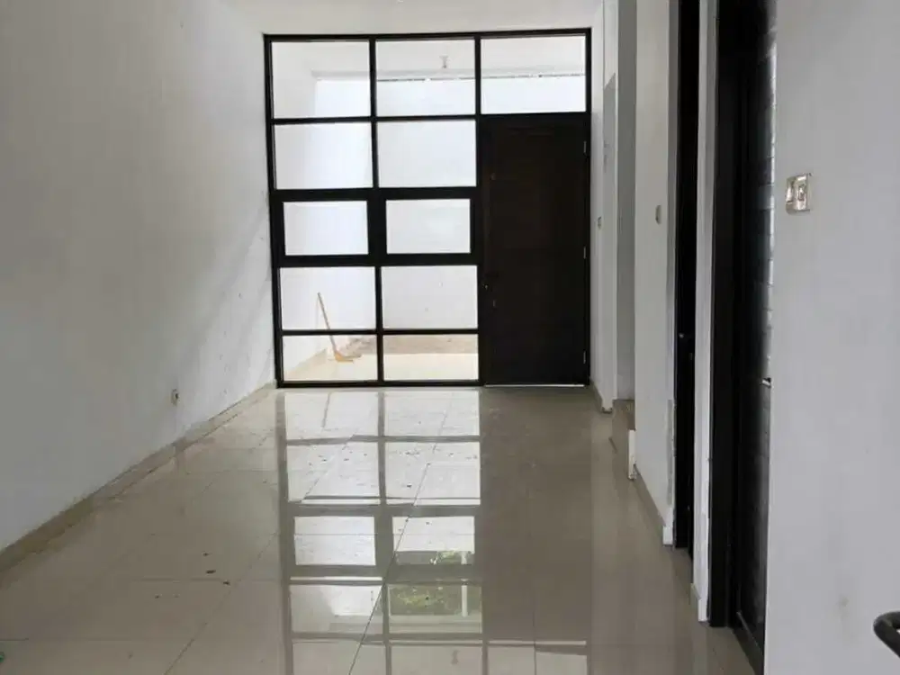 Dikontrakkan Rumah Bangunan baru di Jl. Pasirsalam Bandung