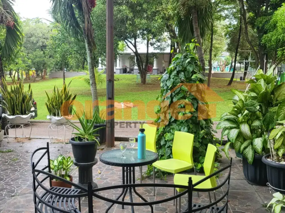 Di Jual Rumah Hook 2 Lantai Hadap Selatan dan Timur di Kota Wisata