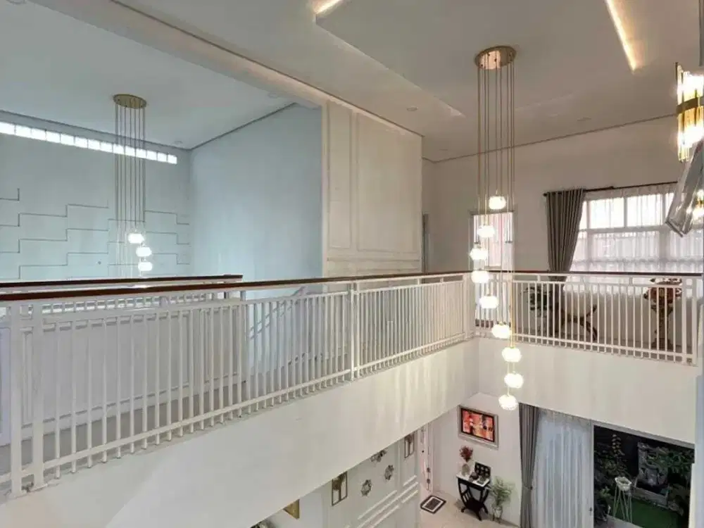 Dijual rumah furnish mewah di kota wisata Cibubur