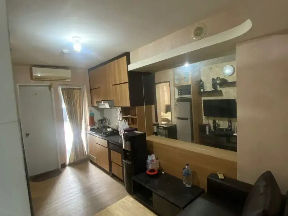 DIJUAL CEPAT 2BR FURNISH ATAS MALL SUDAH SHM