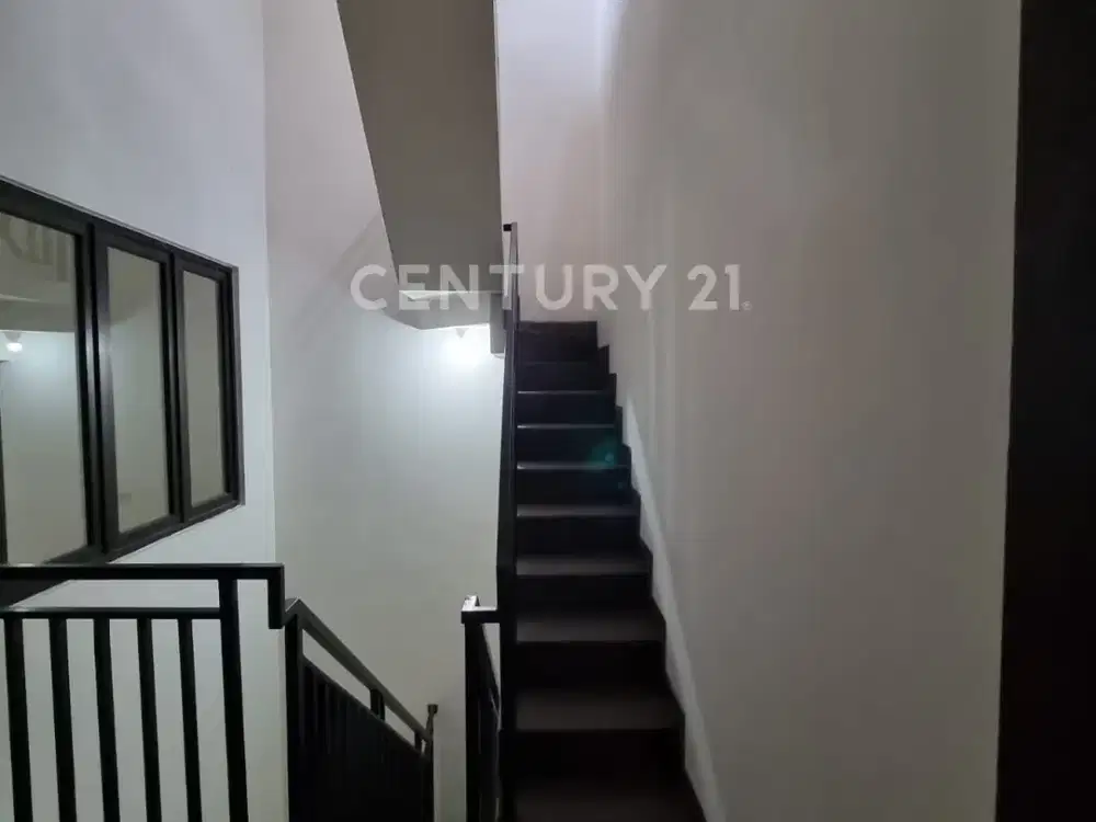 Rumah Bangunan Baru Di Jalan Kopyor Raya