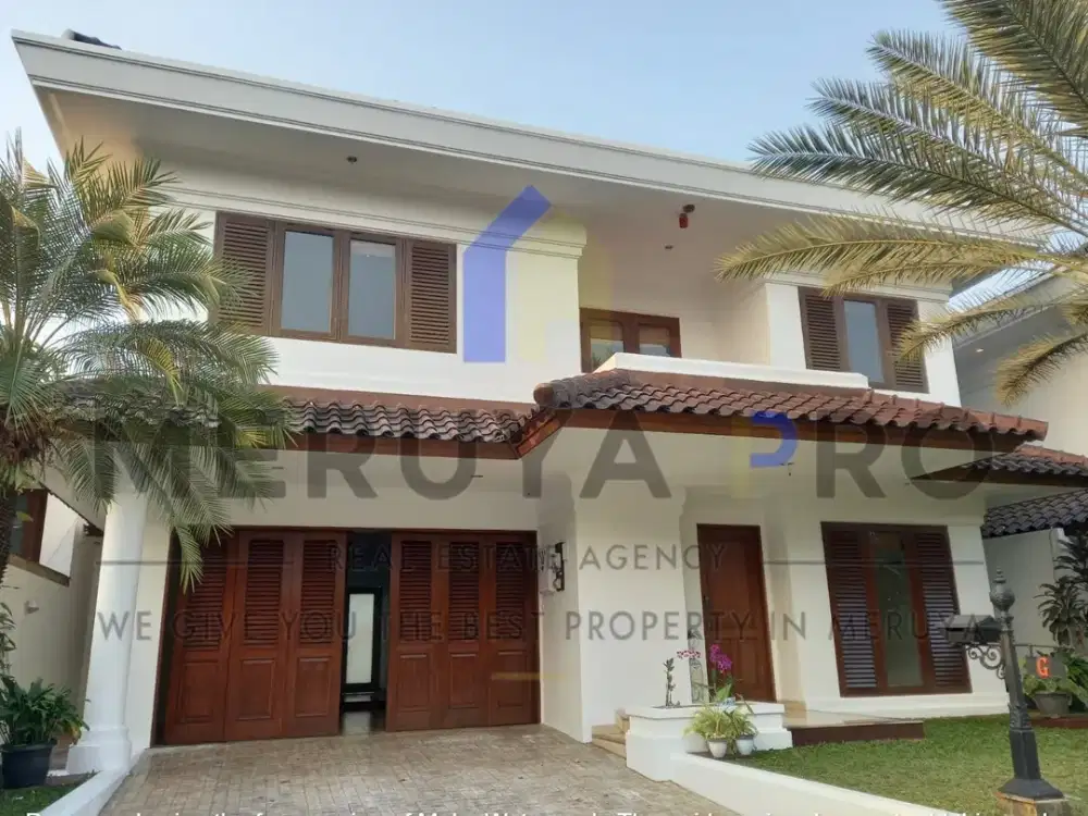 Rumah Mewah dalam Townhouse Private di Pejaten Kemang