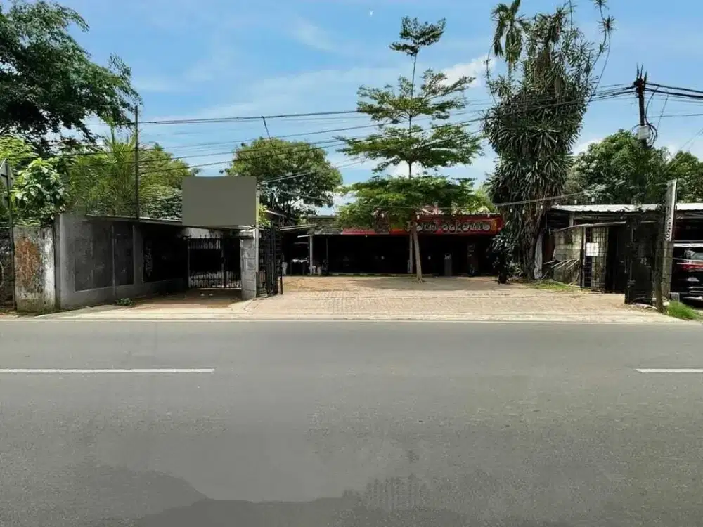 Luas Tanah 700 m2, Rumah di Cilandak, Jakarta Selatan