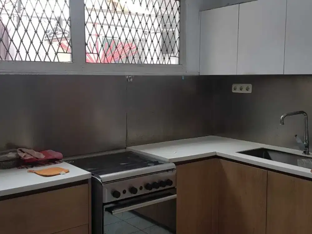 Disewakan Cepat Rumah Sayap Padjajaran Lokasi Strategis 2 Lantai 2 BR