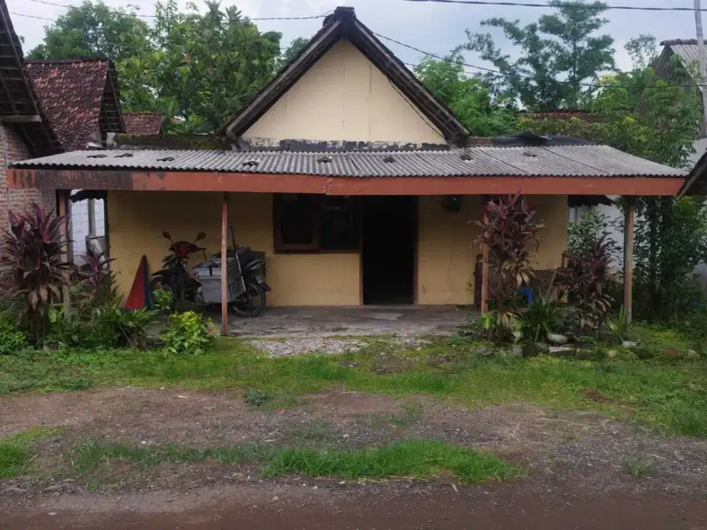 Rumah Kel Sidorejo Kec Saradan Madiun