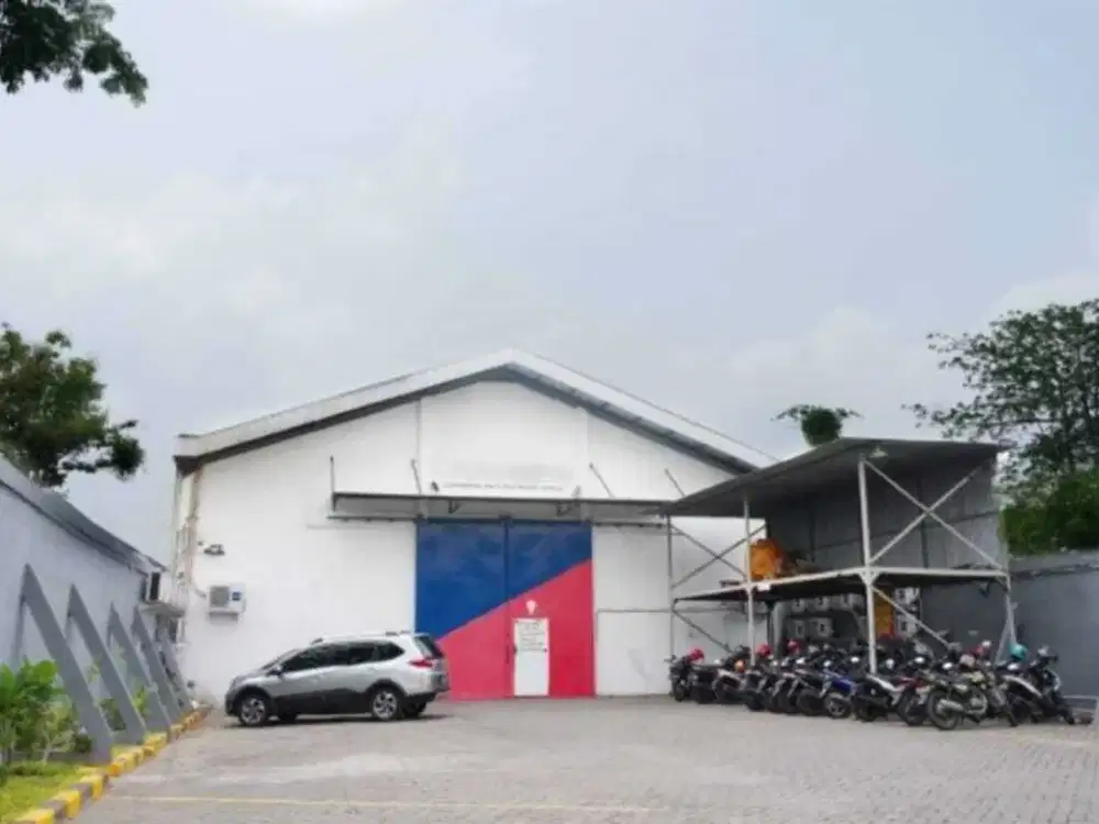 Bangunan Kantor Raya Menganti