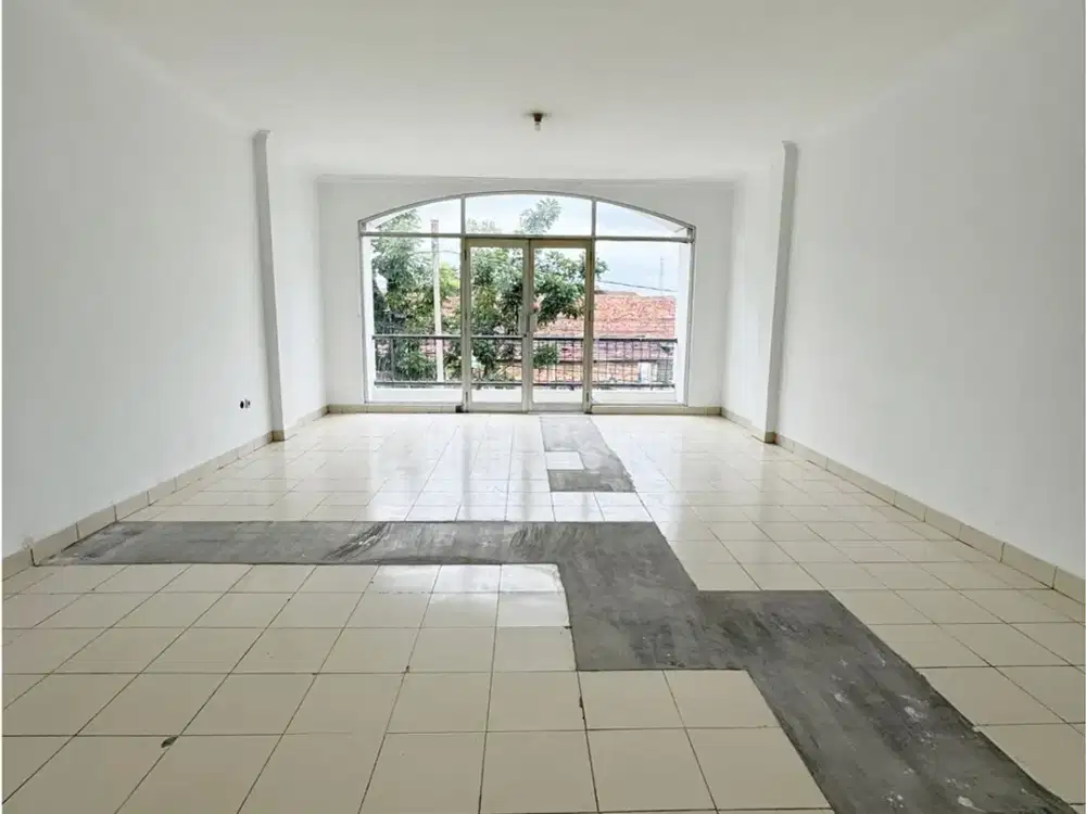 Ruko 2 Lantai Lokasi Strategis di Surapati Core Bandung