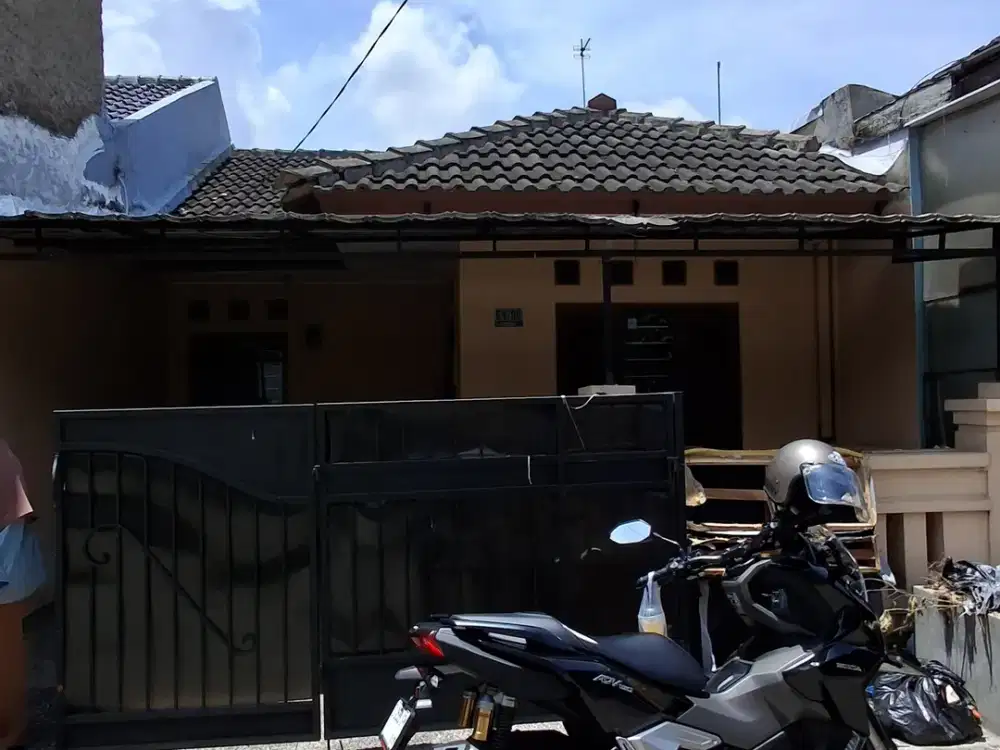Rumah sewa di komplek puri cipageran indah 2 tanimulya