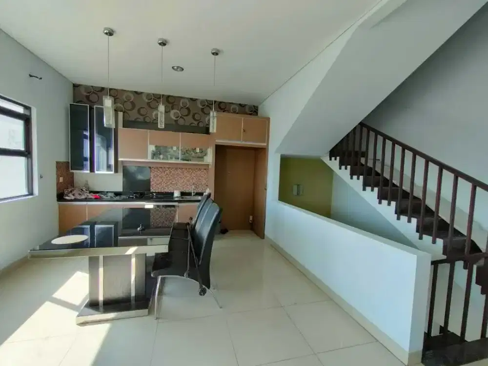 Sewa Rumah Modern Minimalis  di Setrasari dekat Maranatha Bandung