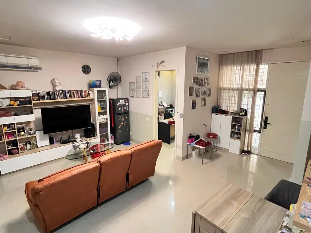 Rumah Cantik Siap Huni 2 Lantai Full Furnished di Surabaya Timur