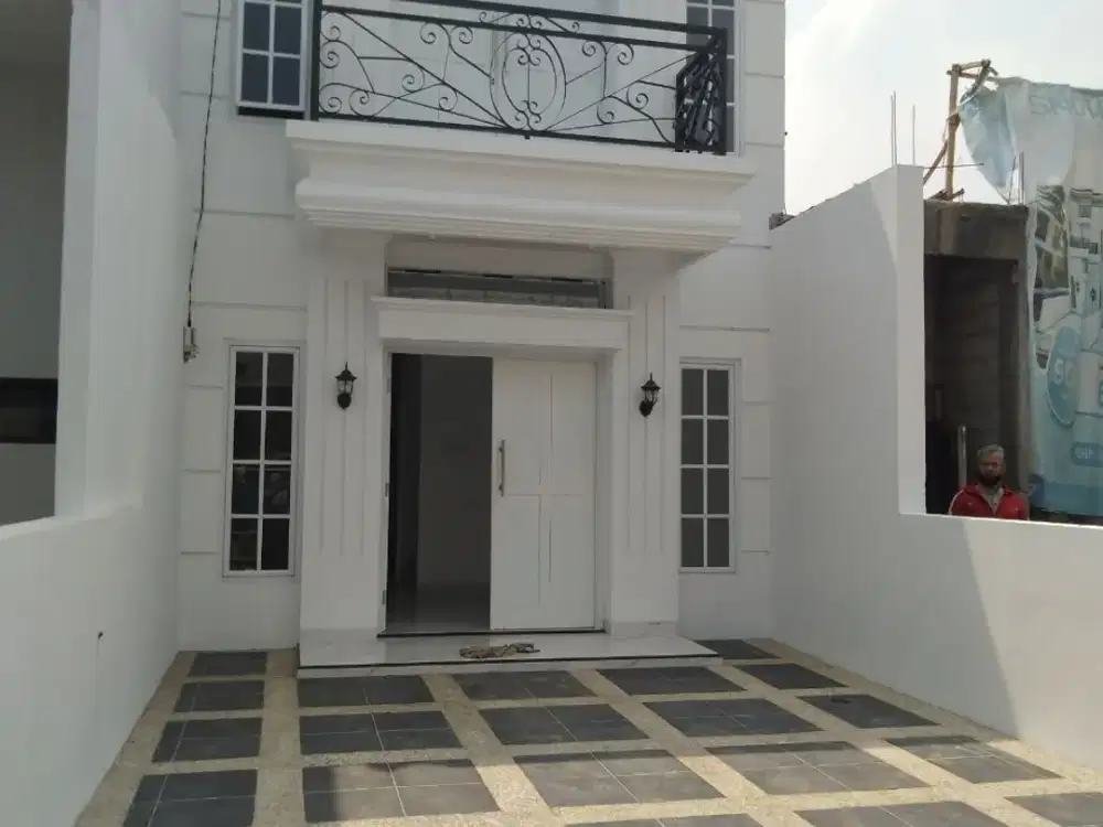 DIJUAL RUMAH 2 LANTAI DI JAKARTA TIMUR