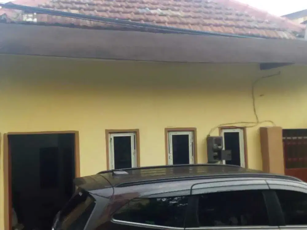 Rumah ngagel disewakan cocok untuk usaha atau rumah tinggal