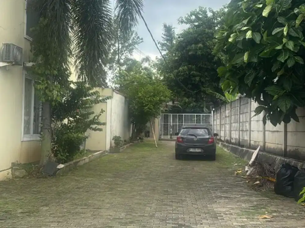 Jual Rumah Full Furnish 3 Lantai Puri Melati Area Melati Mas Serpong