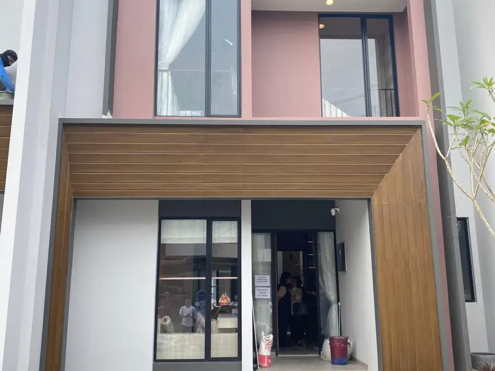 Rumah 2 lantai dekat menuju tol pinang fasilitas lengkap