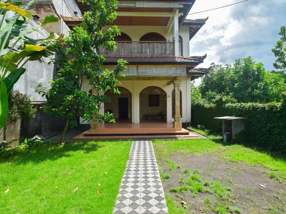 HP-L16 Rumah 4 kamar, SHM, di jual di Lovina