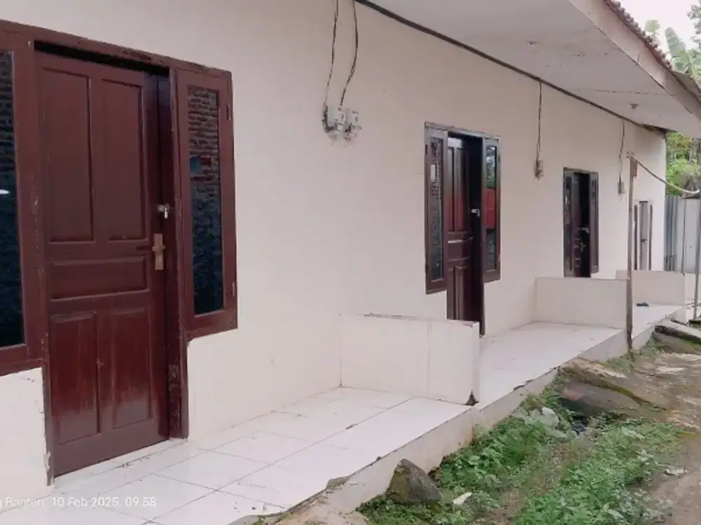 jual kontrakan 4 pintu akses mobil dekat Jalan Raya