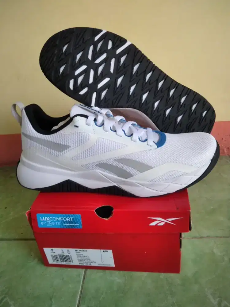 Sepatu Reebok run size 41 murah