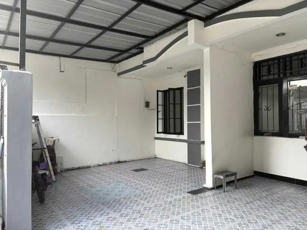 Rumah Nyaman Dan Asri Lokasi Strategis Di Jakarta Barat