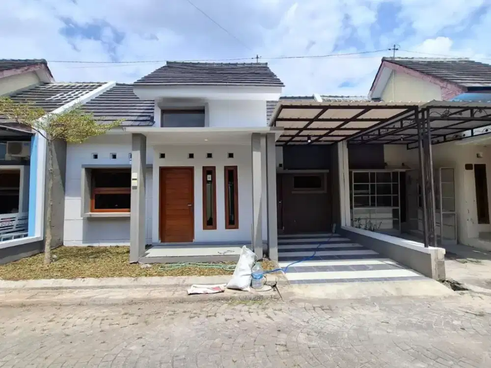 Rumah cluster nyaman siap huni tepi mangesti raya Gentan solo