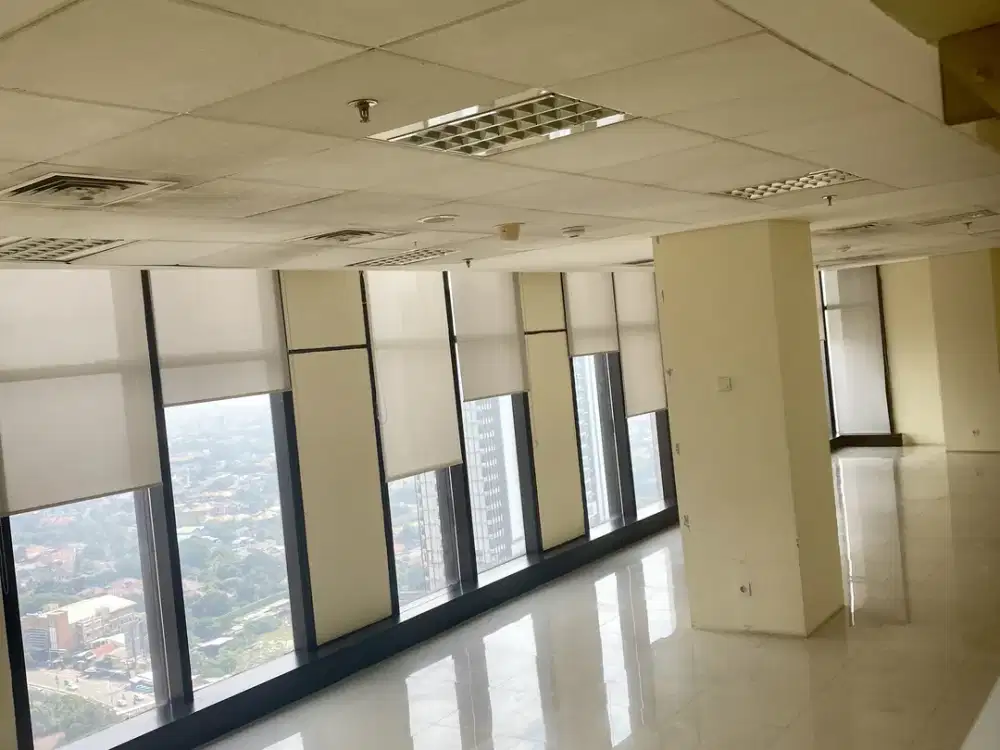 Dijual unit kantor 100m2 Di Alamanda Tower di depan tol JORR